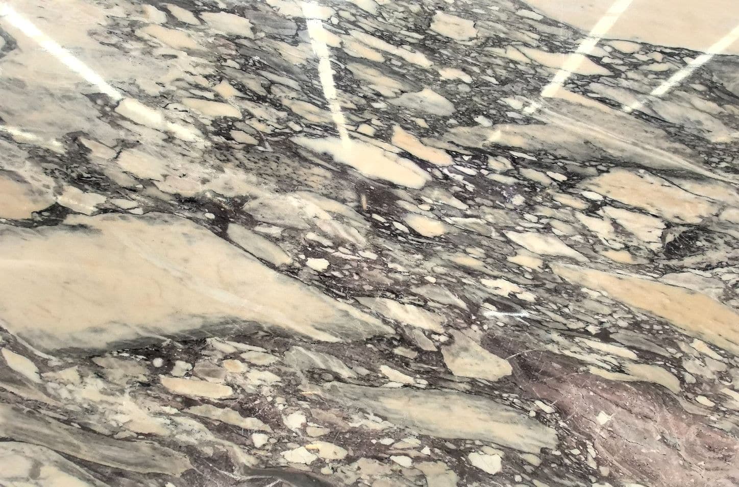 Calacatta Viola, Slab face